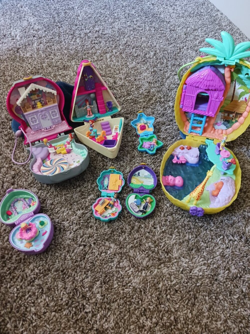 Polly Pocket playset bundle
